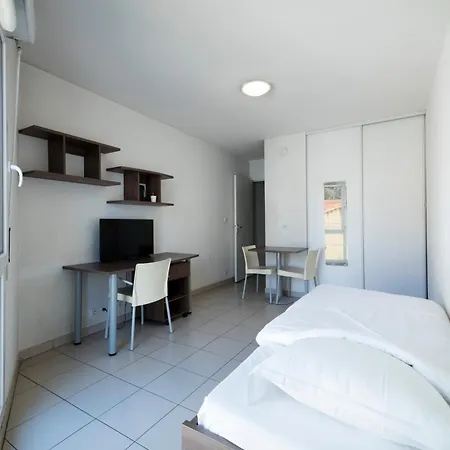 Garden & Aparthotel *