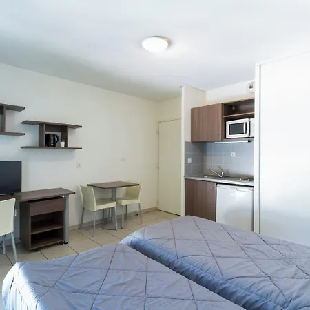 Garden & Aparthotel 3*